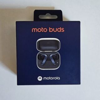 moto buds (Coral Peach)